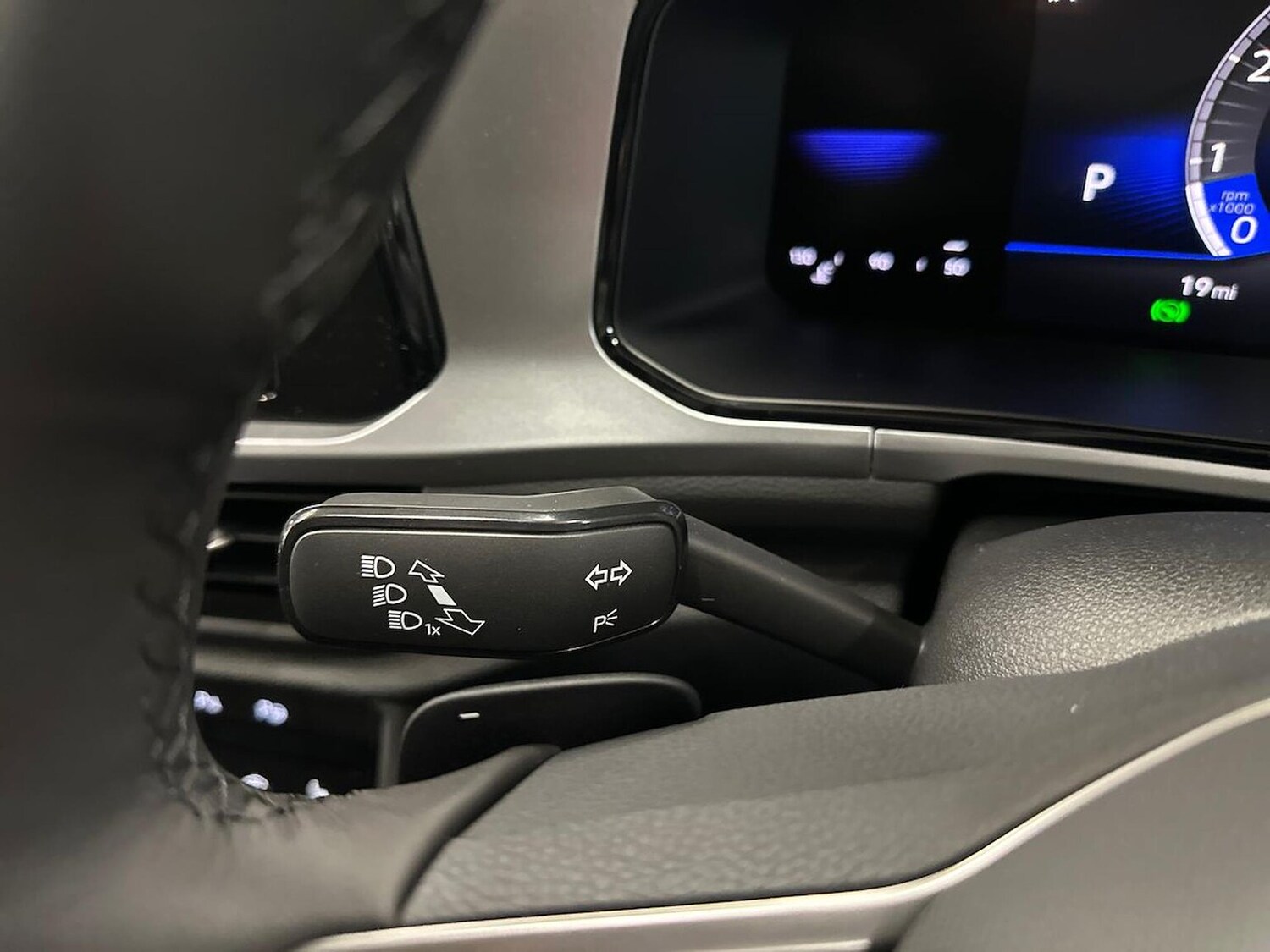 Used Volkswagen T-Roc 2026 for sale - 77901604: Photo 26