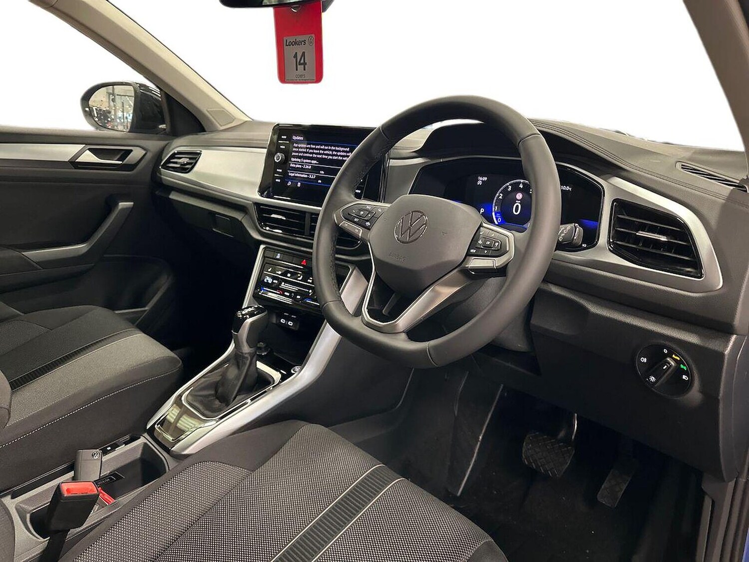 Used Volkswagen T-Roc 2026 for sale - 77901604: Photo 8