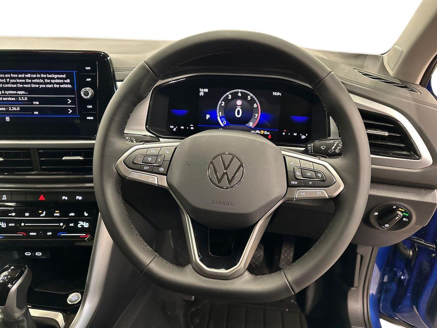 Used Volkswagen T-Roc 2026 for sale - 77901604: Photo 9