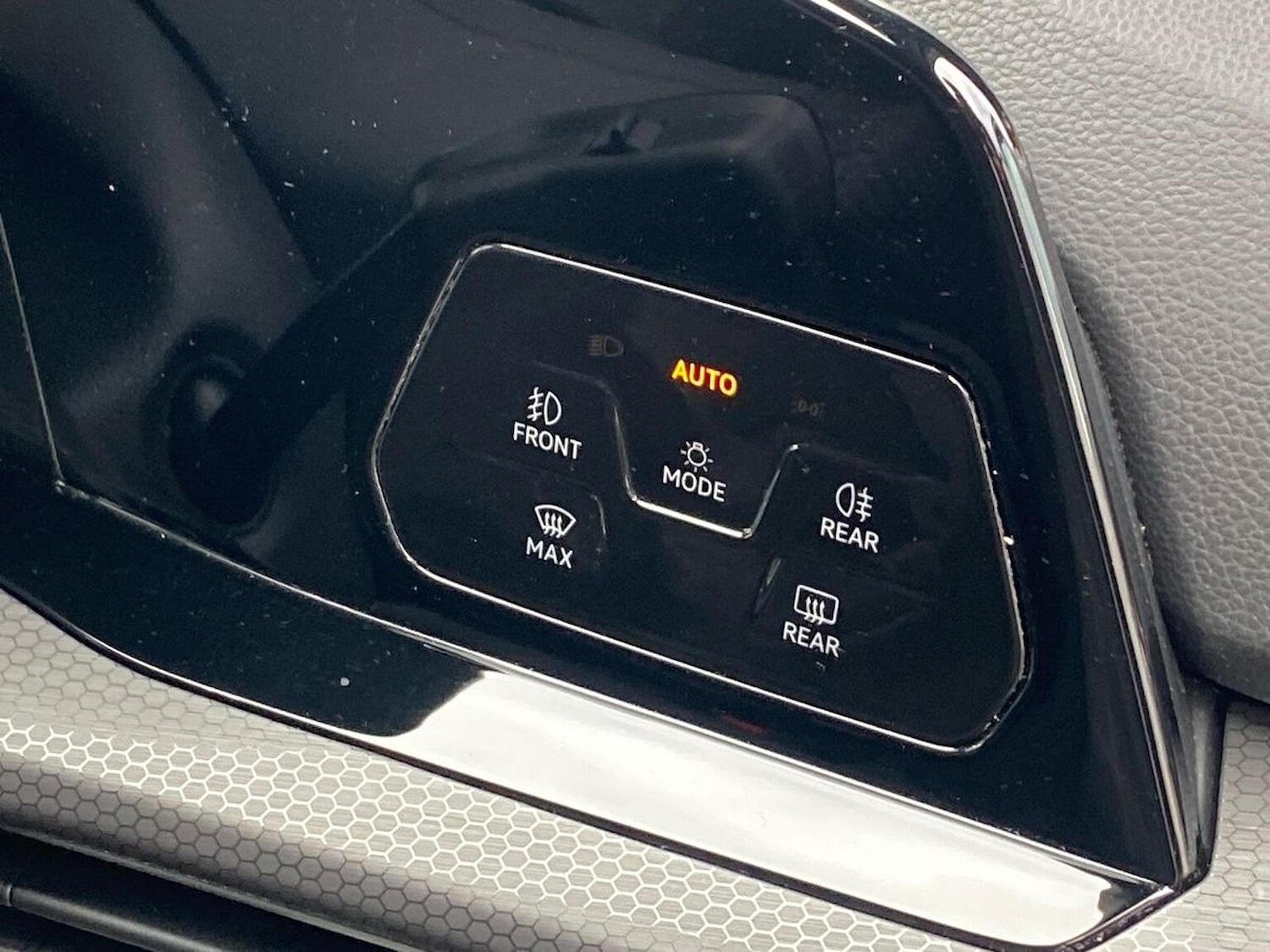 Used Volkswagen Golf 2024 for sale - 78193895: Photo 40