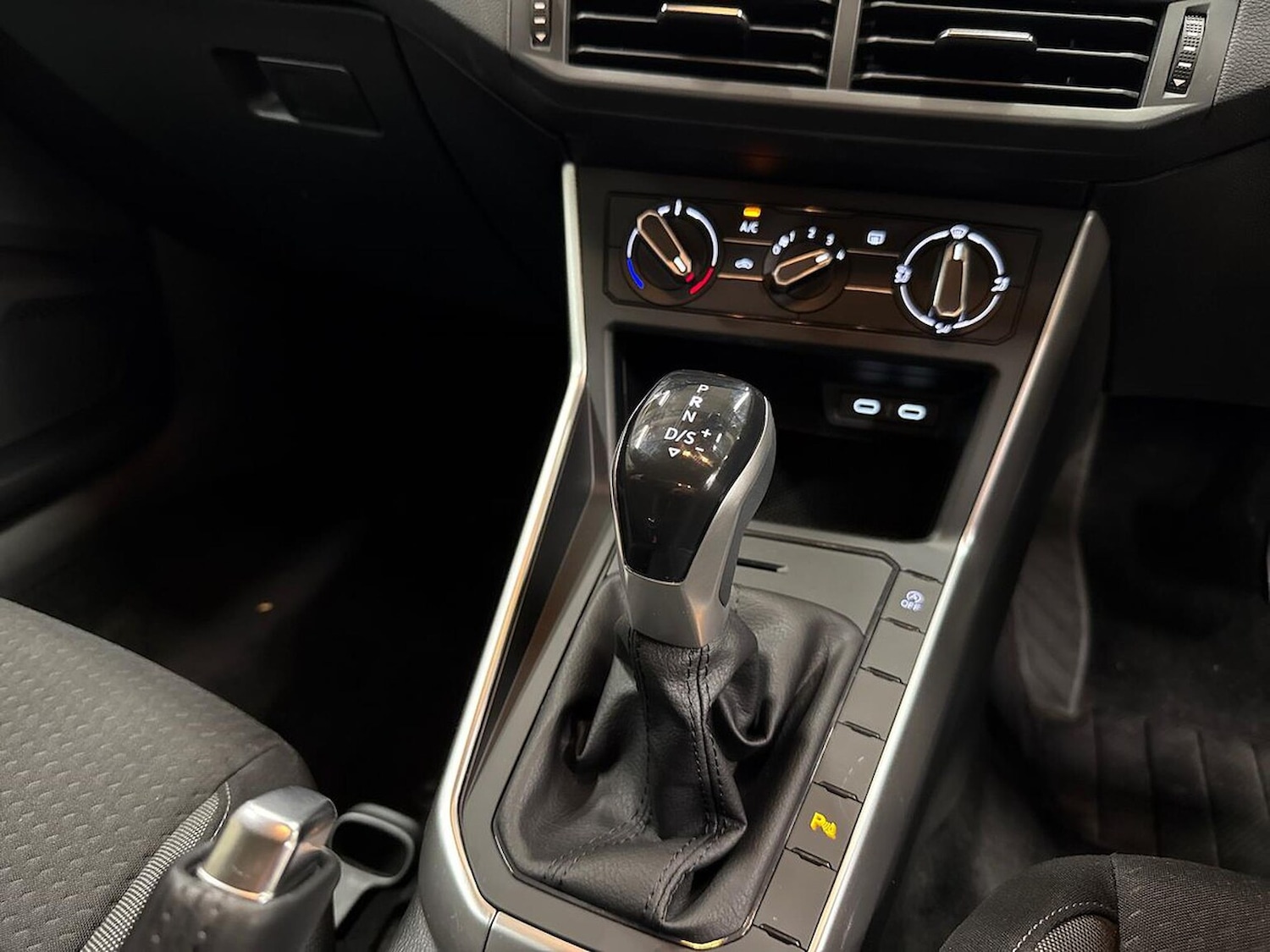 Used Volkswagen Polo 2023 for sale - 76650233: Photo 13