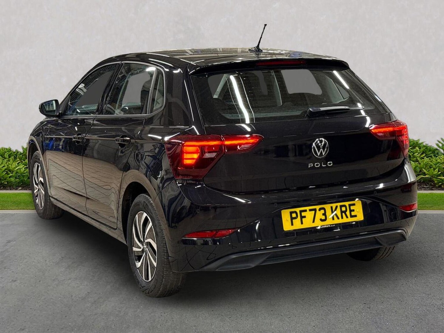 Used Volkswagen Polo 2023 for sale - 76650233: Photo 2