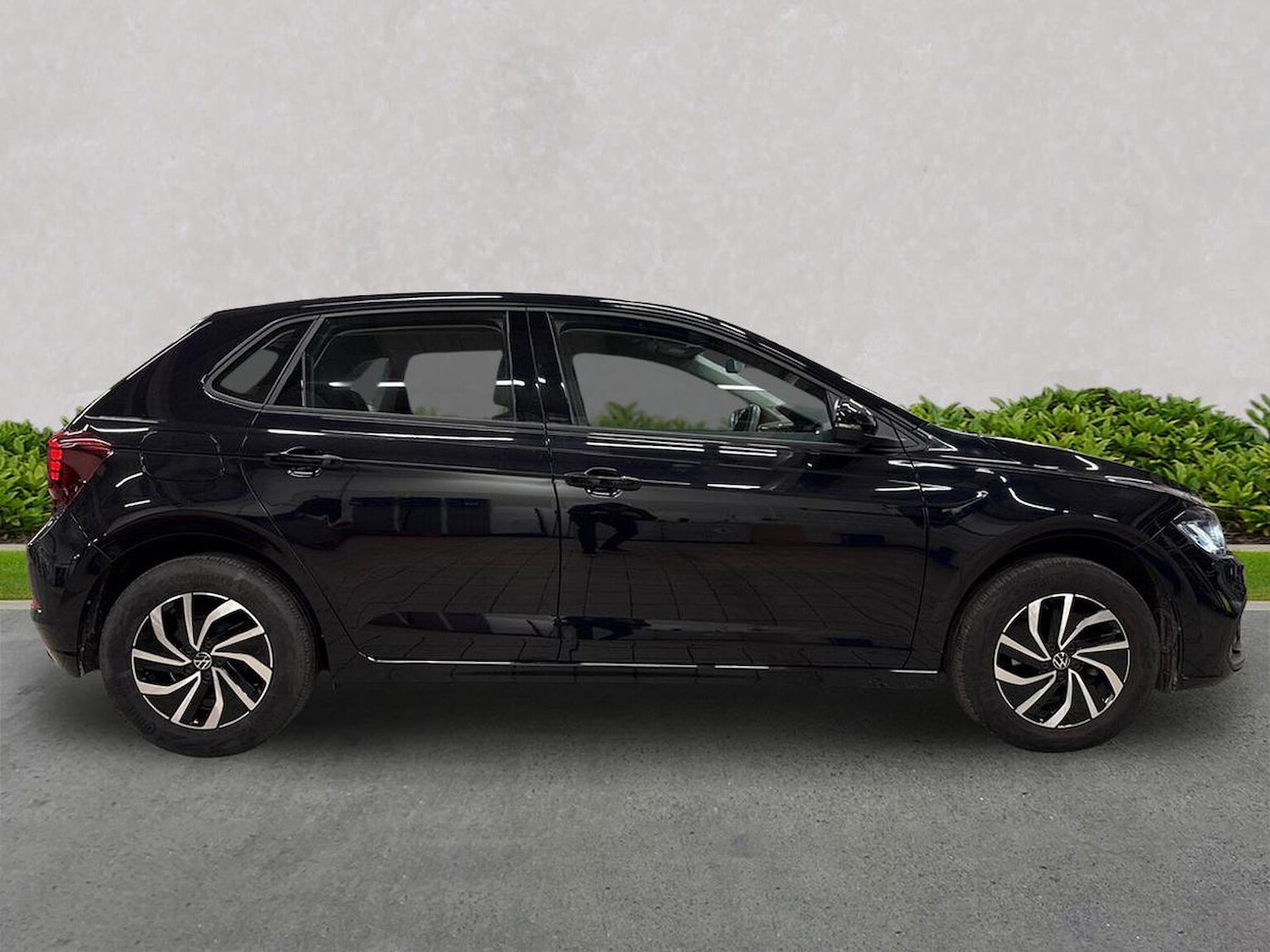 Used Volkswagen Polo 2023 for sale - 76650233: Photo 3