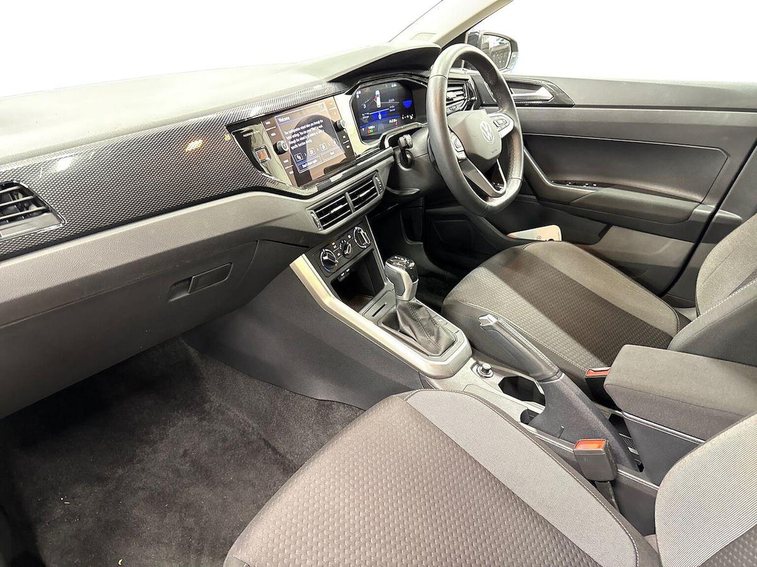 Used Volkswagen Polo 2023 for sale - 76650233: Photo 7