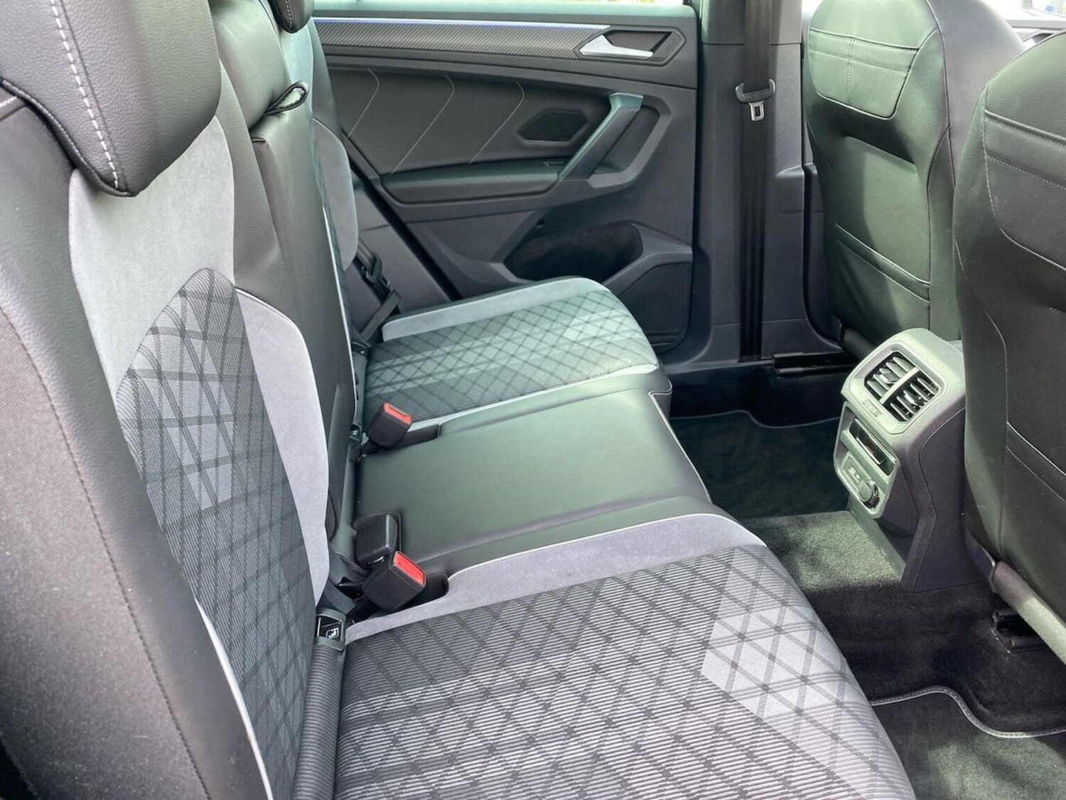 Used Volkswagen Tiguan 2023 for sale - 78193905: Photo 16