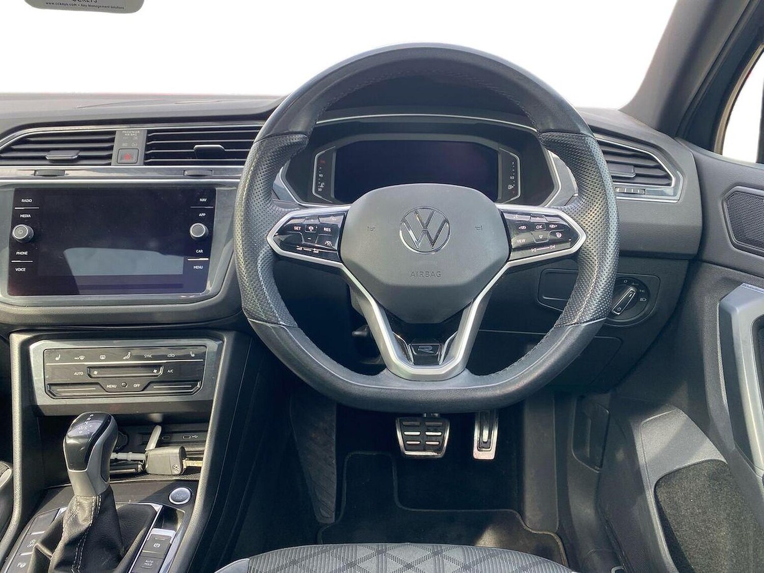 Used Volkswagen Tiguan 2023 for sale - 78193905: Photo 9