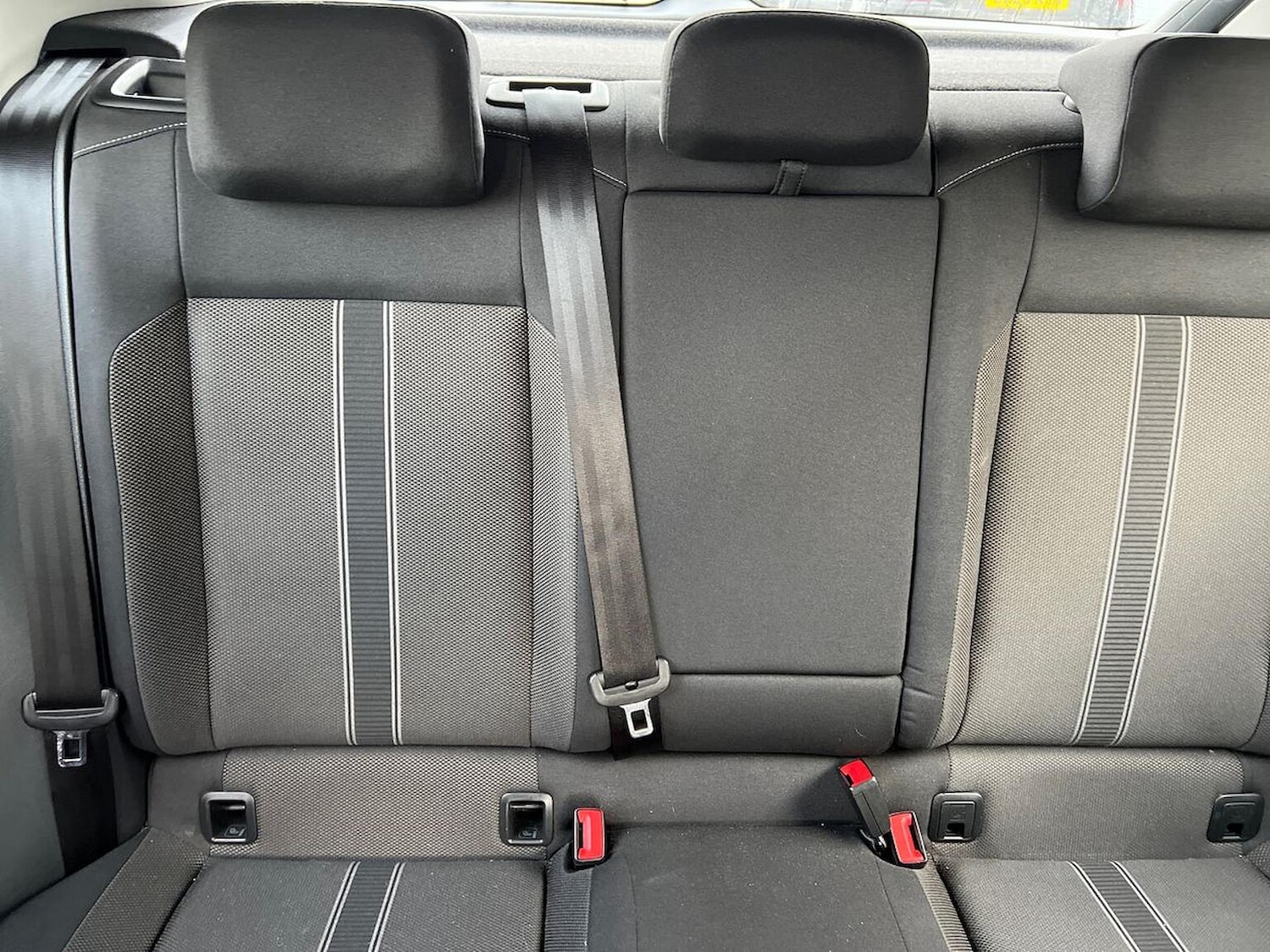 Used Volkswagen T-Roc 2018 for sale - 76725853: Photo 16