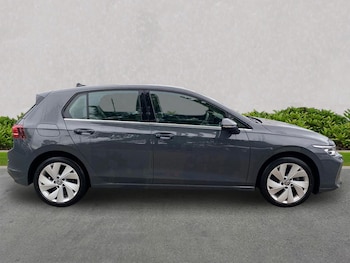 Used Volkswagen Golf 2025 for sale - 78903460: Photo