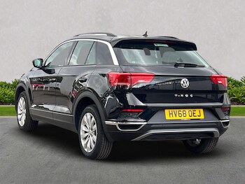 Used Volkswagen T-Roc 2018 for sale - 75907554: Photo