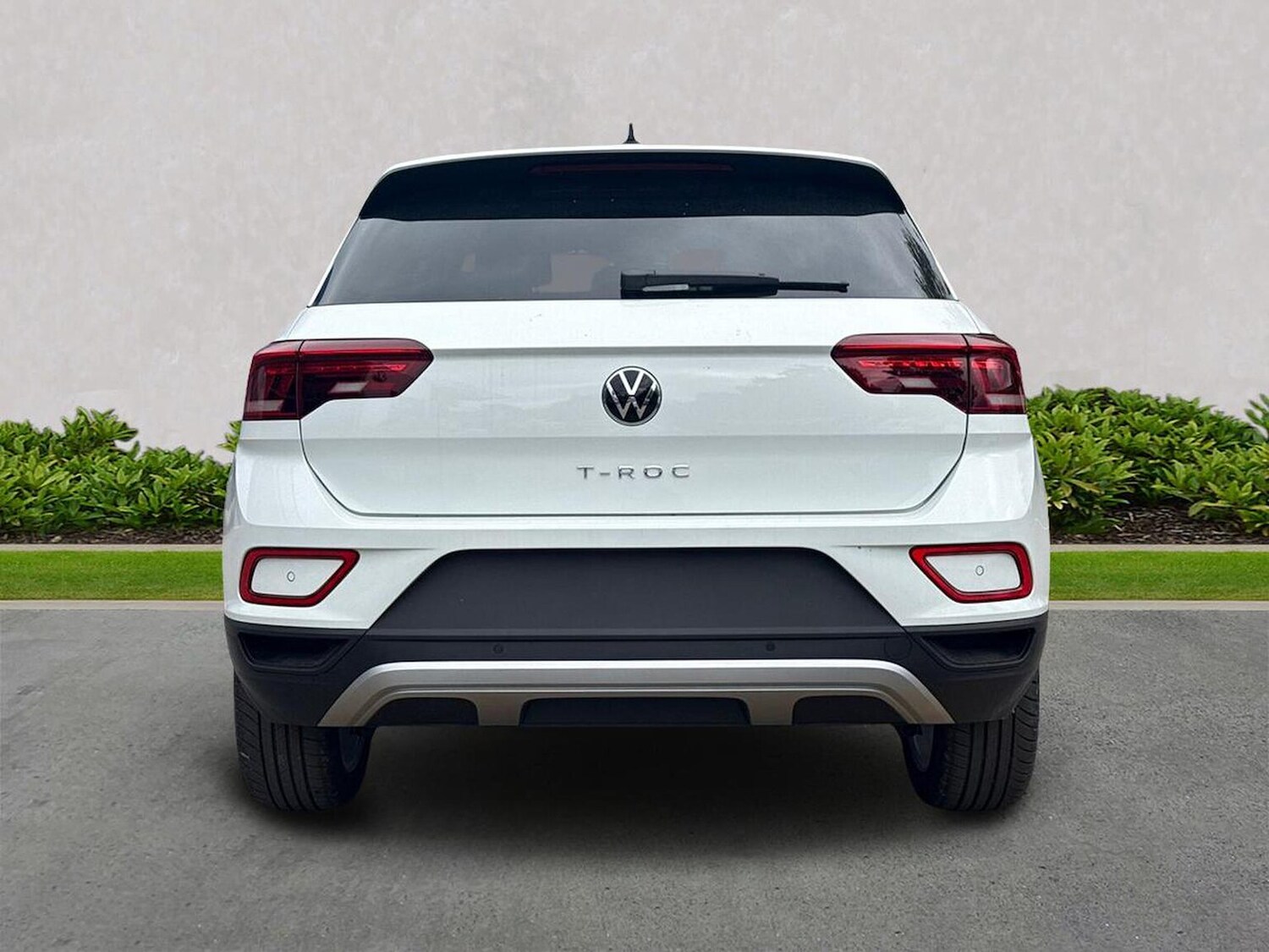 Used Volkswagen T-Roc 2025 for sale - 76027523: Photo 4