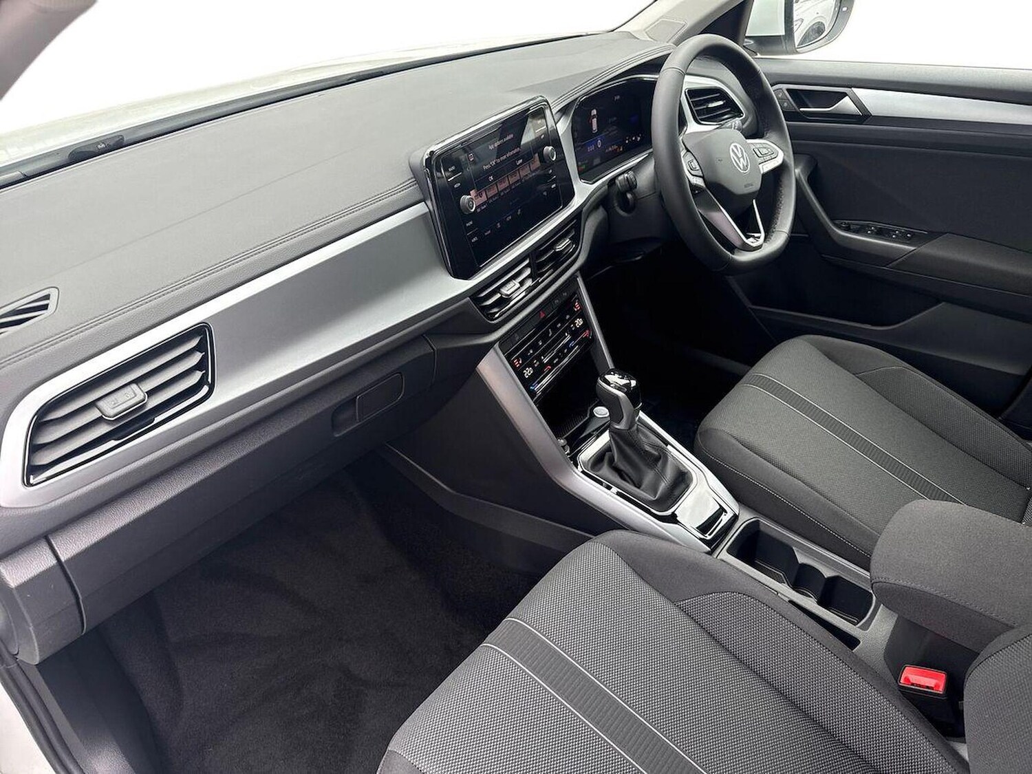 Used Volkswagen T-Roc 2025 for sale - 76027523: Photo 7