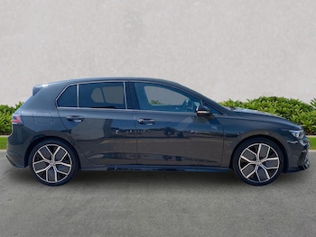 Used Volkswagen Golf 2026 for sale - 79445124: Photo