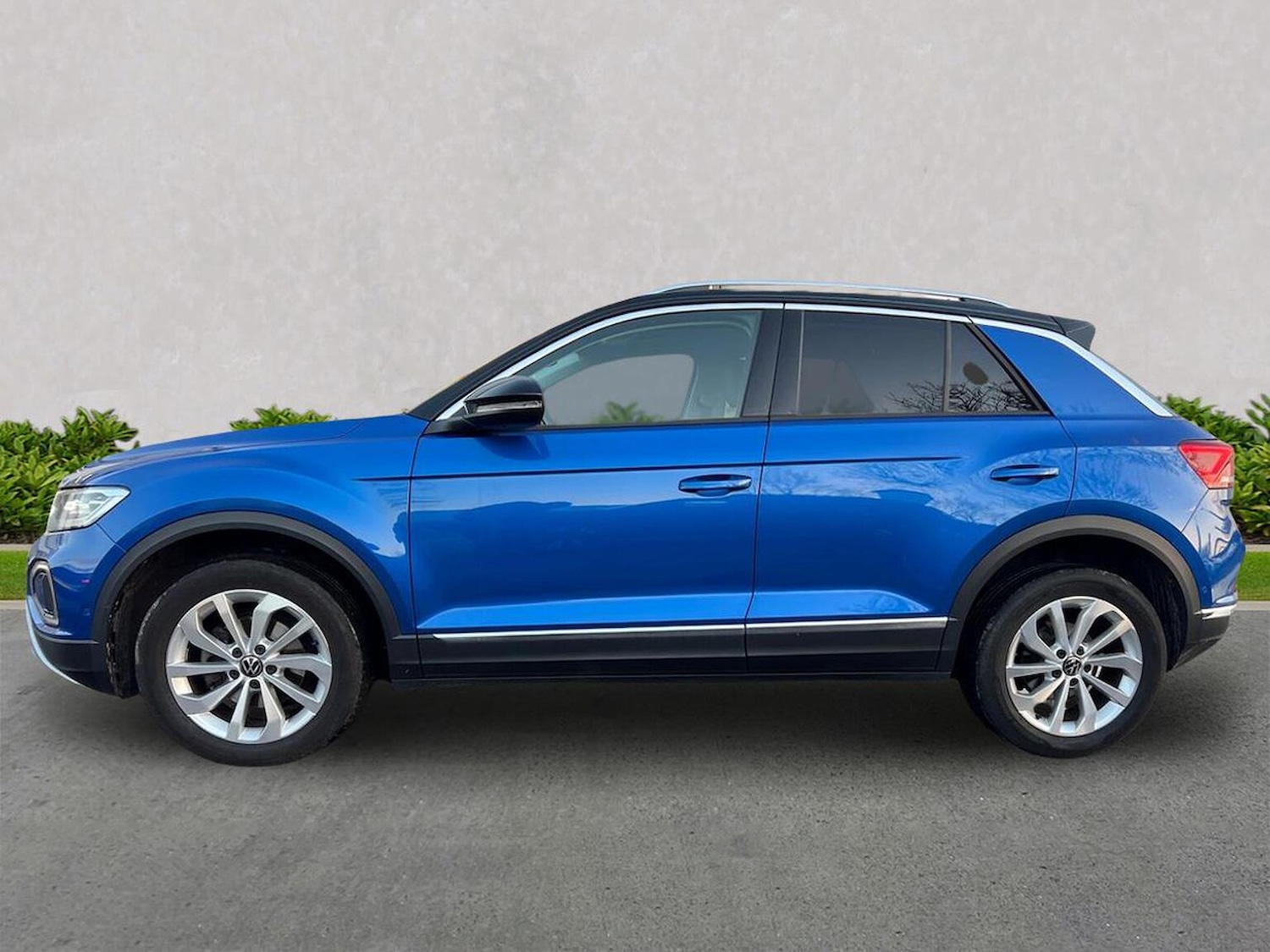 Used Volkswagen T-Roc 2023 for sale - 76611598: Photo 19
