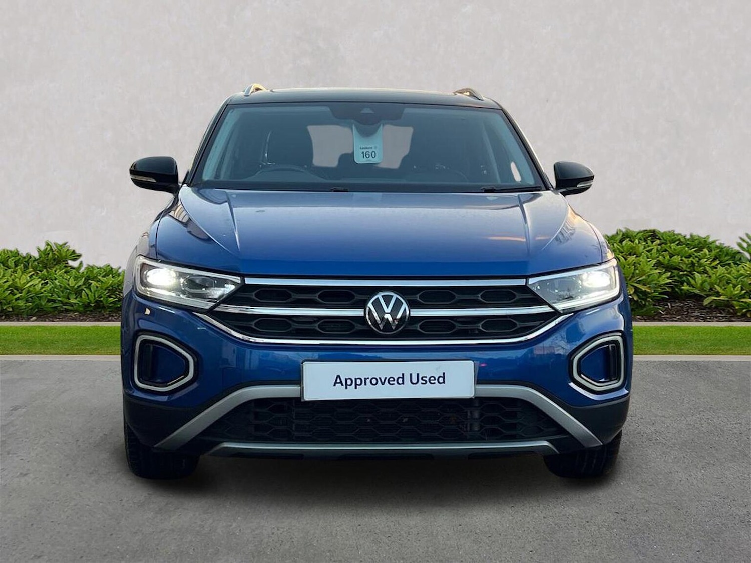 Used Volkswagen T-Roc 2023 for sale - 76611598: Photo 5