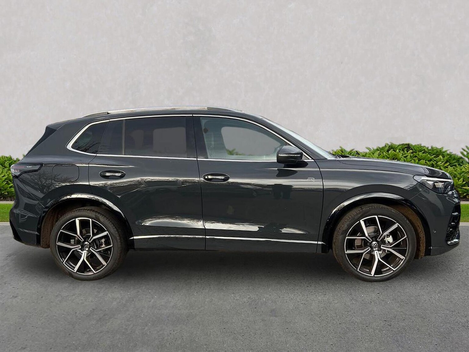 Used Volkswagen Tiguan 2025 for sale - 76490598: Photo 3