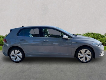 Used Volkswagen Golf 2020 for sale - 79379560: Photo