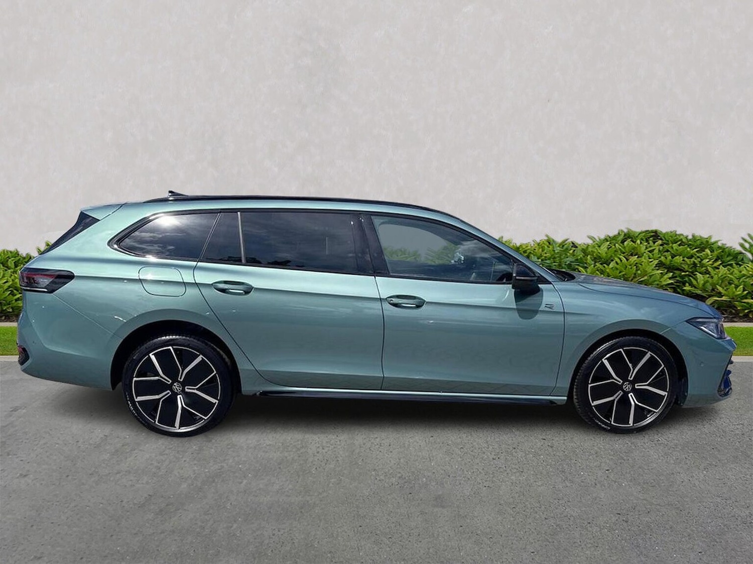 Used Volkswagen Passat 2025 for sale - 77973961: Photo 3