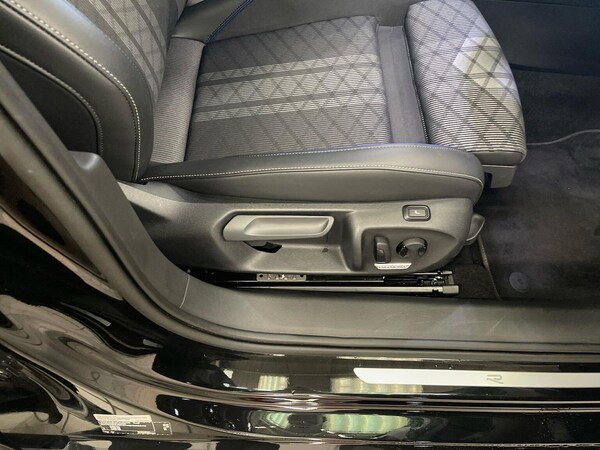 Used Volkswagen Passat 2025 for sale - 76187105: Photo 29