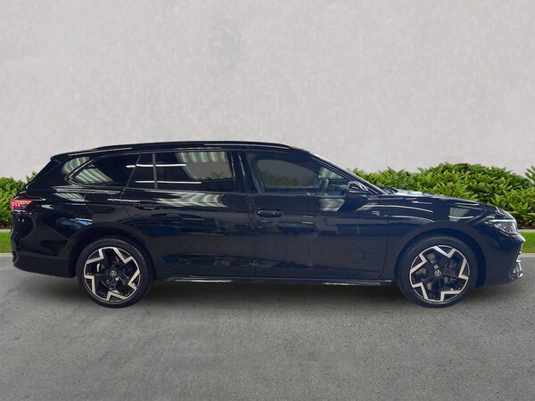 Used Volkswagen Passat 2025 for sale - 76187105: Photo 3