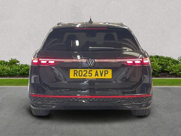 Used Volkswagen Passat 2025 for sale - 76187105: Photo 4