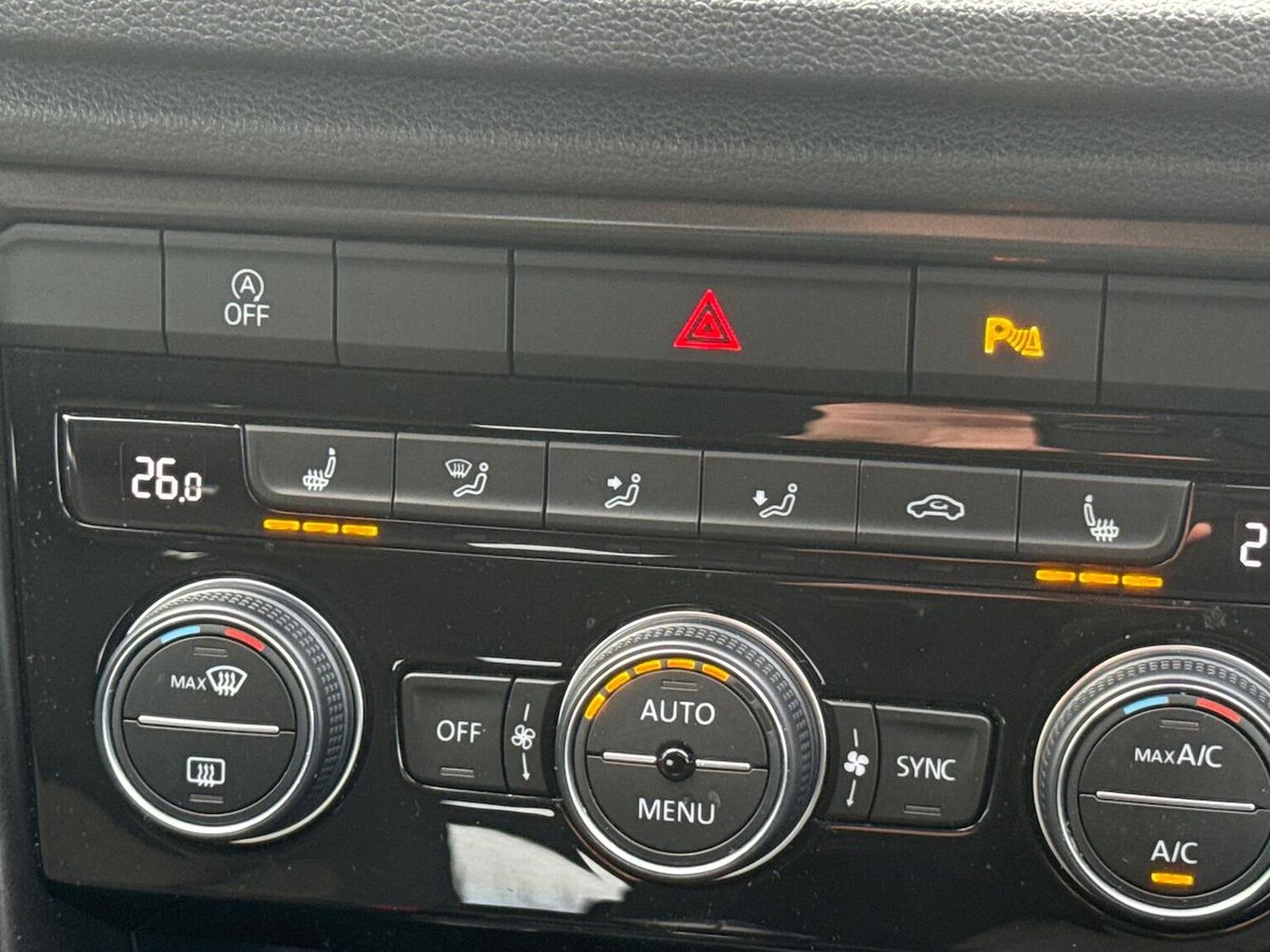 Used Volkswagen T-Roc 2019 for sale - 78191018: Photo 24