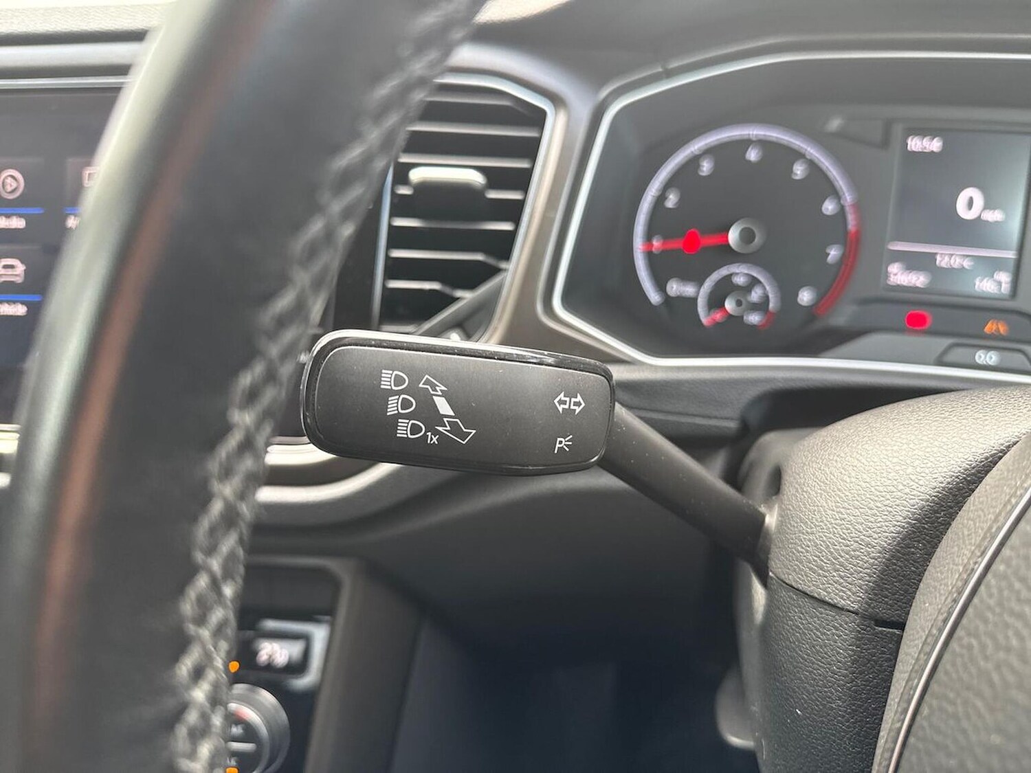 Used Volkswagen T-Roc 2019 for sale - 78191018: Photo 28