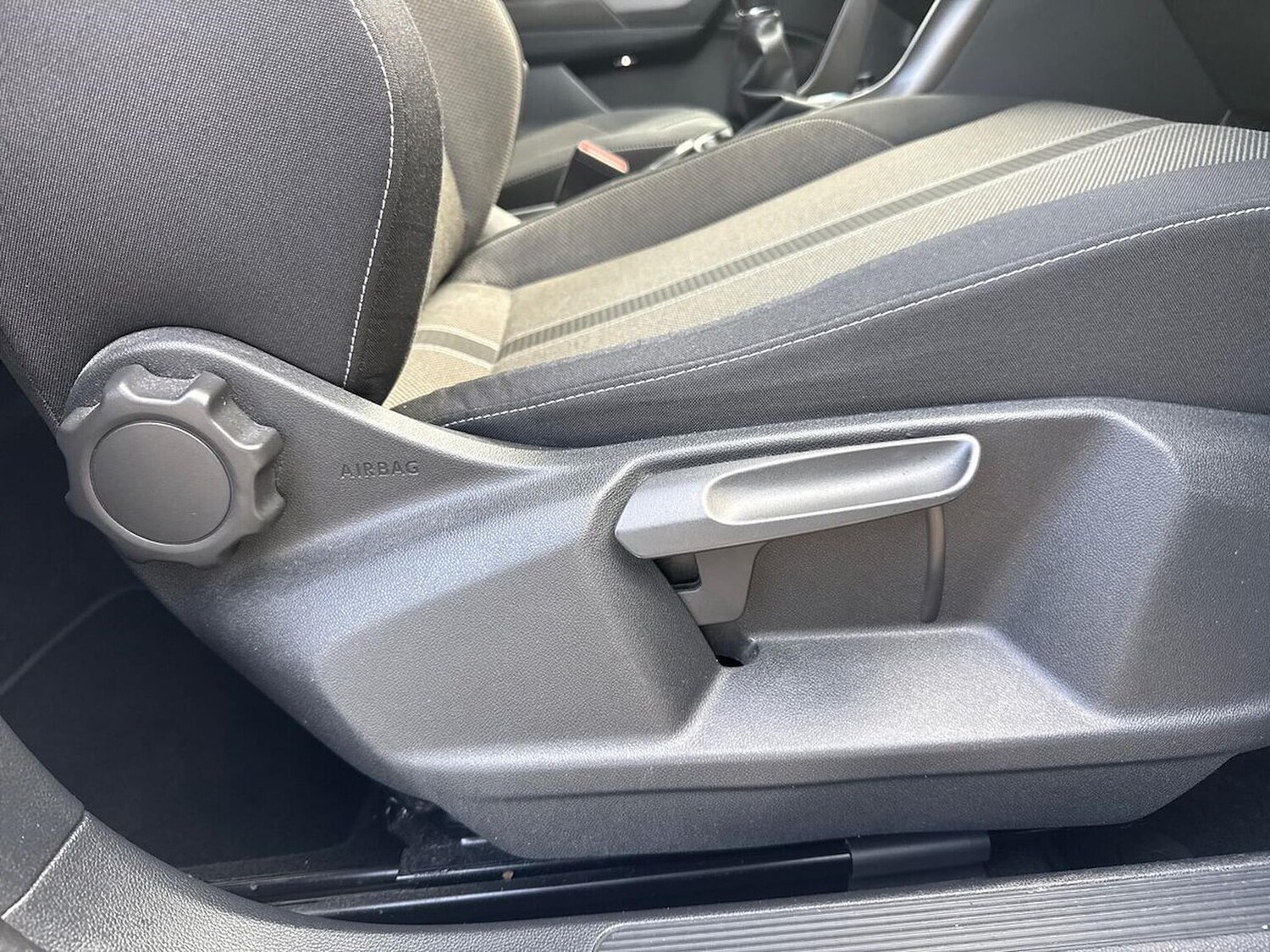 Used Volkswagen T-Roc 2019 for sale - 78191018: Photo 29