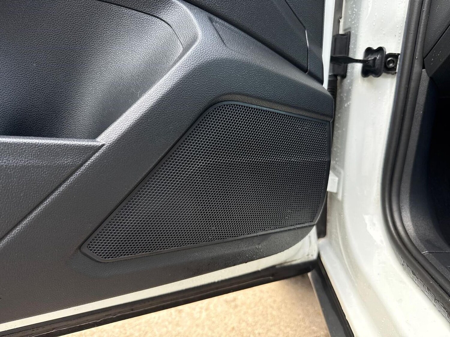 Used Volkswagen T-Roc 2019 for sale - 78191018: Photo 30