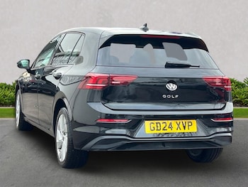 Used Volkswagen Golf 2024 for sale - 76577295: Photo