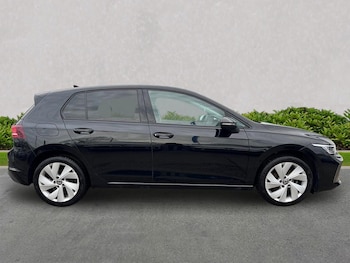 Used Volkswagen Golf 2024 for sale - 76577295: Photo