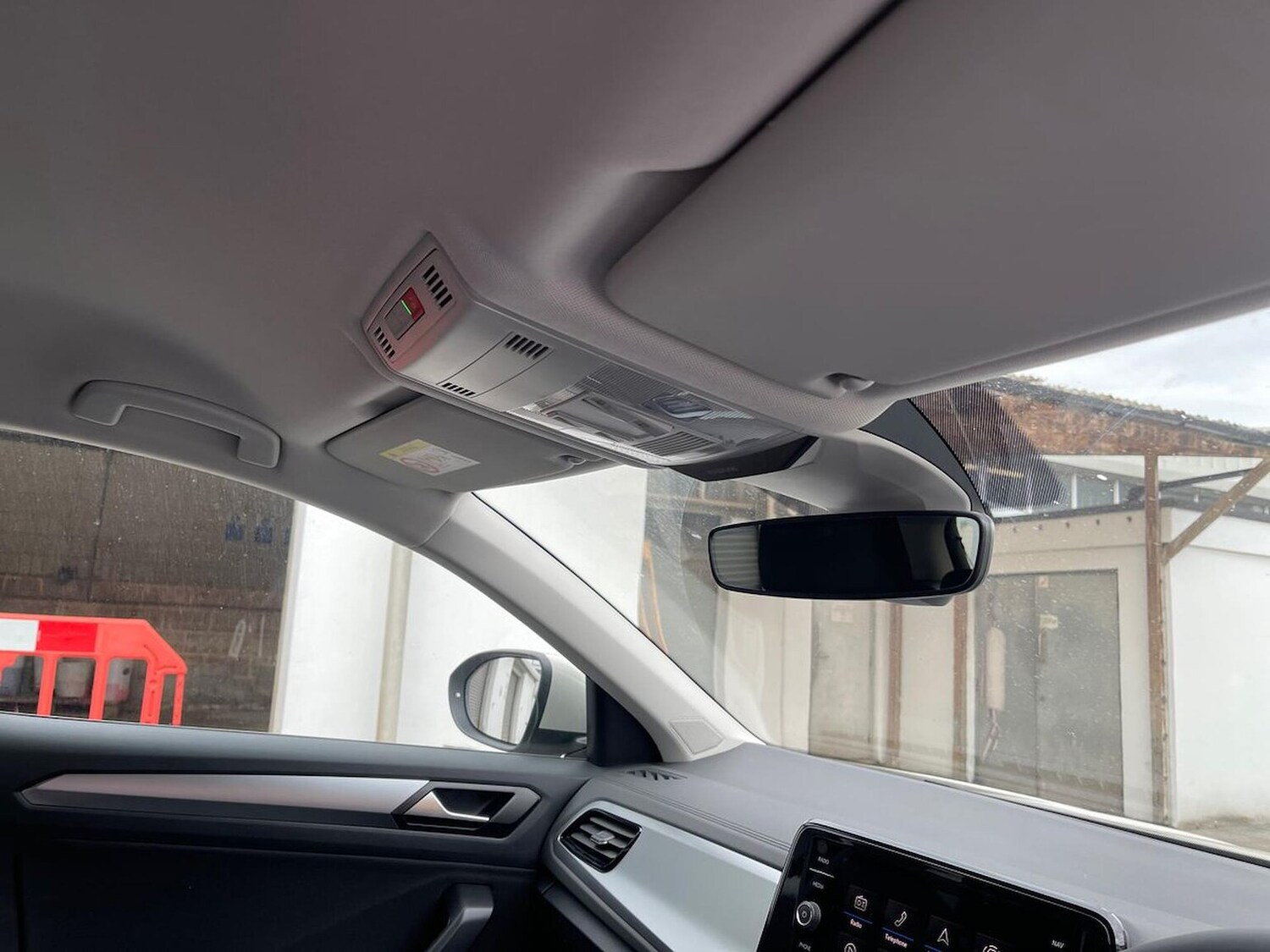 Used Volkswagen T-Roc 2025 for sale - 76027525: Photo 14