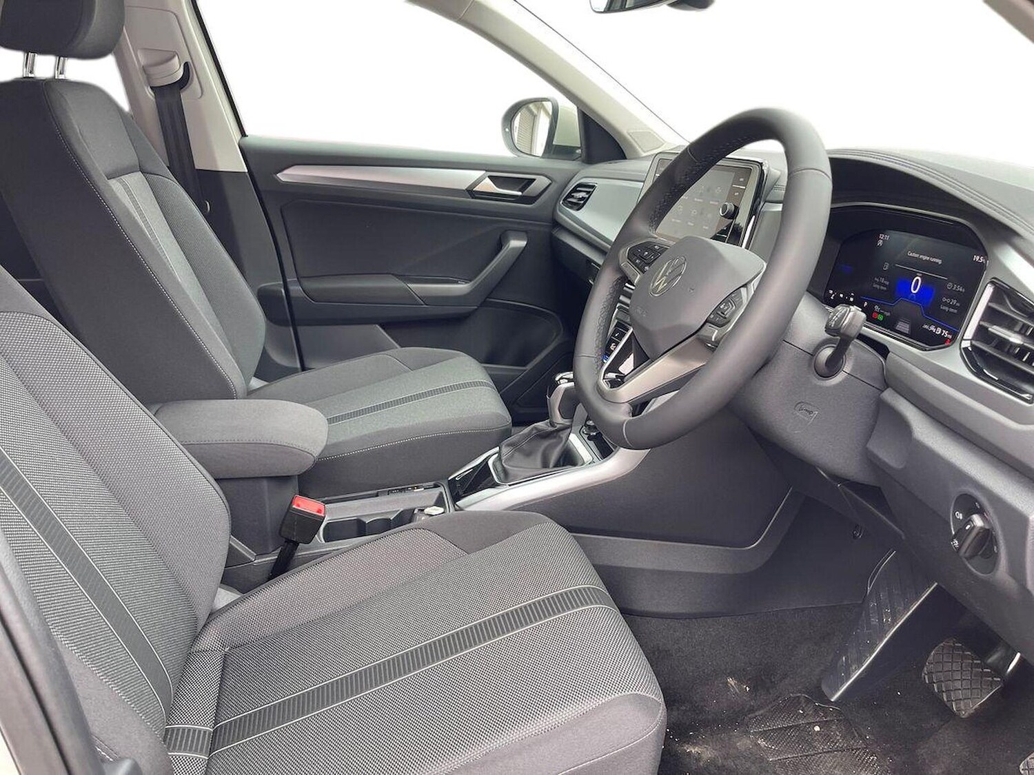 Used Volkswagen T-Roc 2025 for sale - 76027525: Photo 15