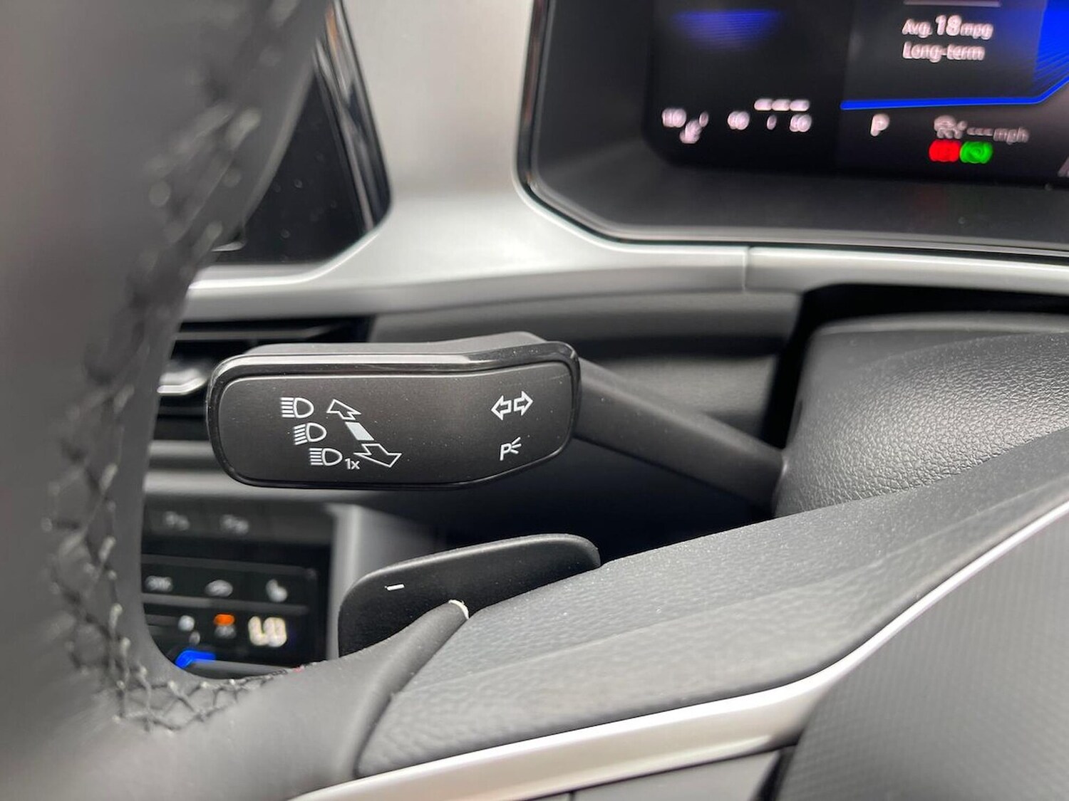 Used Volkswagen T-Roc 2025 for sale - 76027525: Photo 26