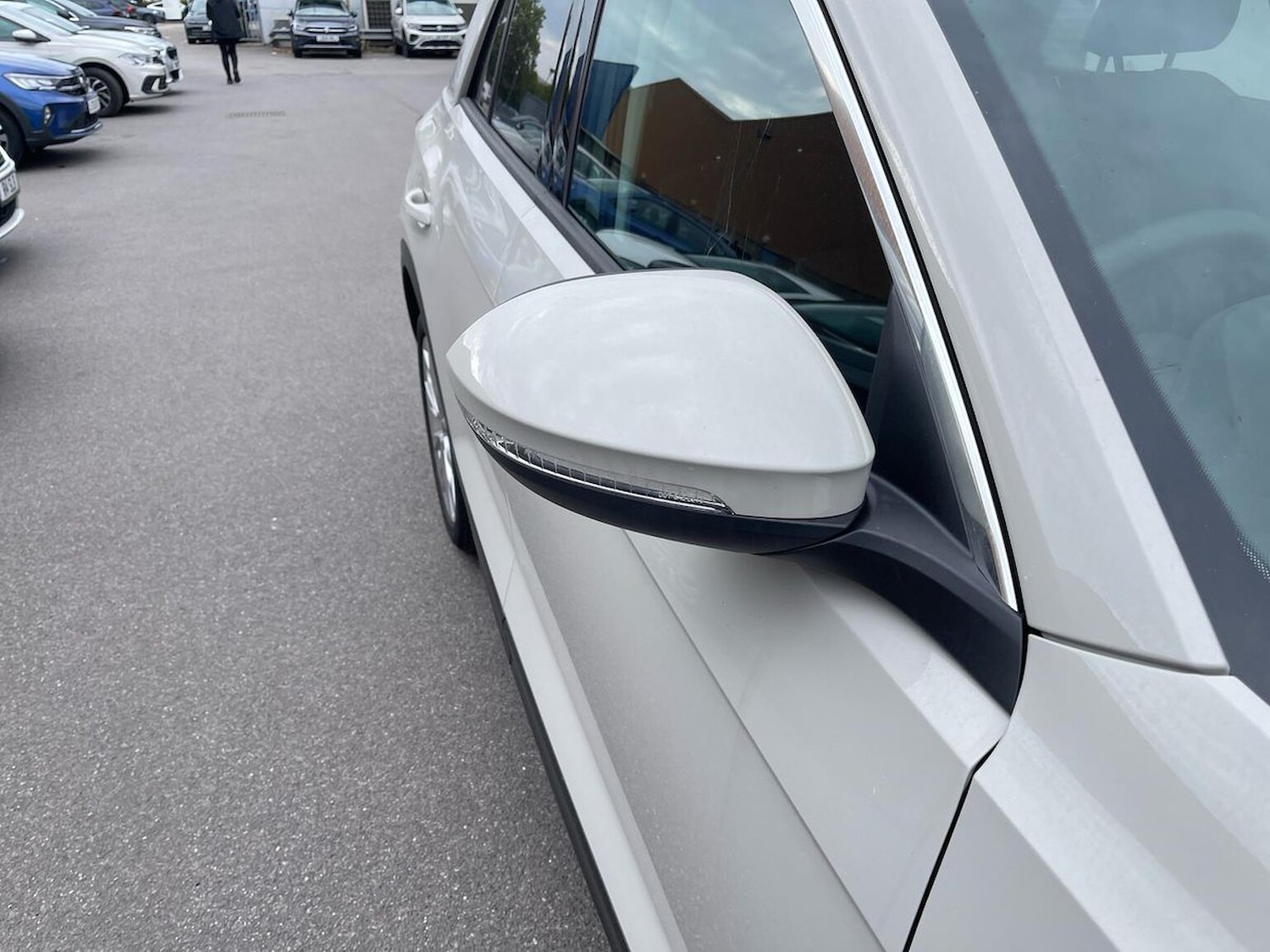 Used Volkswagen T-Roc 2025 for sale - 76027525: Photo 34