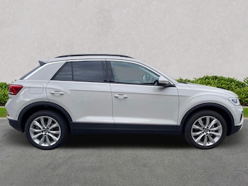 Used Volkswagen T-Roc 2025 for sale - 76027525: Photo