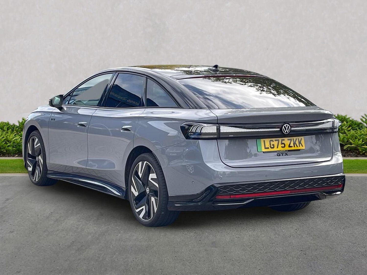 Used Volkswagen ID.7 2025 for sale - 76194449: Photo 2