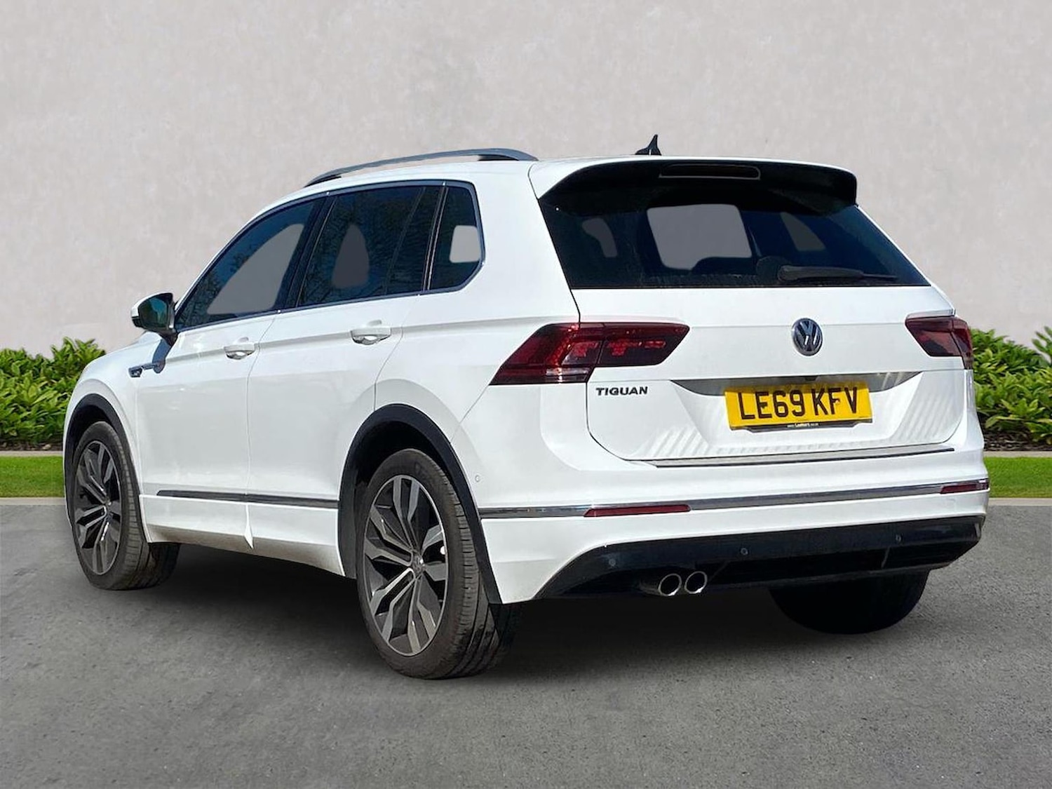 Used Volkswagen Tiguan 2020 for sale - 78194037: Photo 2