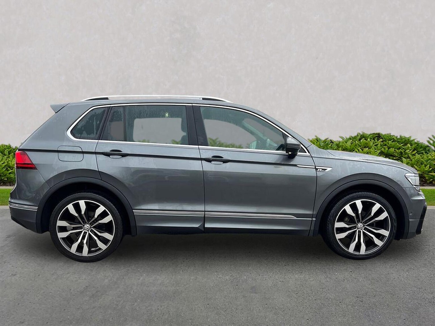 Used Volkswagen Tiguan 2020 for sale - 76963561: Photo 3