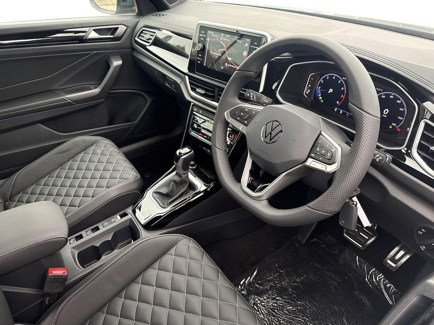 Used Volkswagen T-Roc 2025 for sale - 76263261: Photo 15