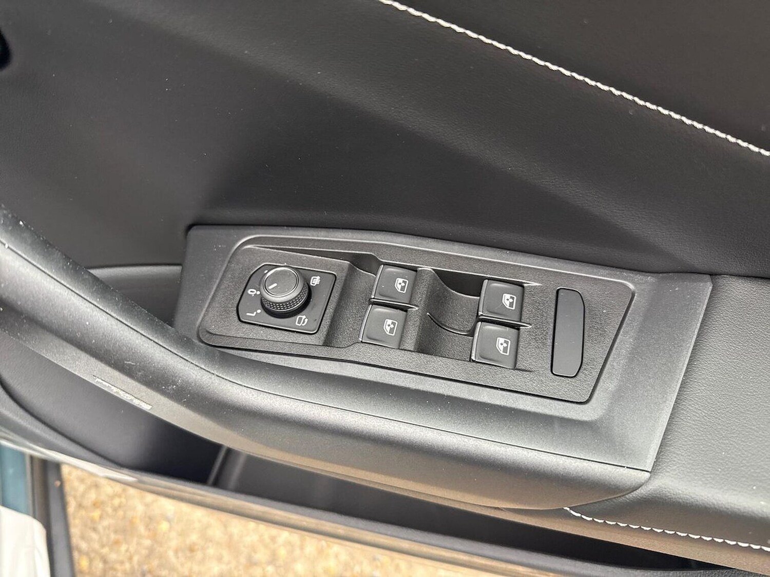 Used Volkswagen T-Roc 2025 for sale - 76263261: Photo 21