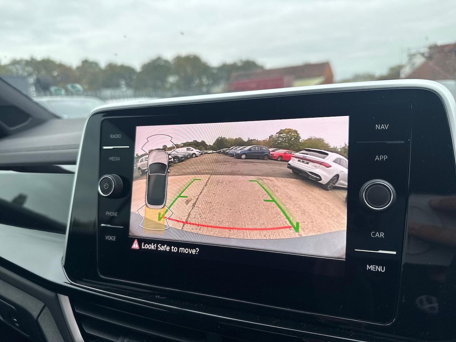 Used Volkswagen T-Roc 2025 for sale - 76263261: Photo 22