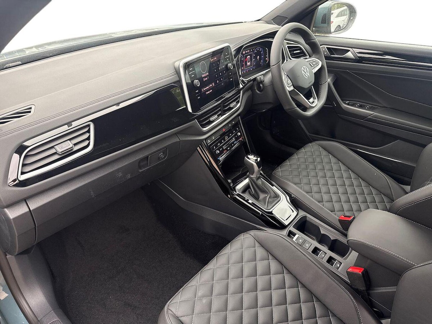 Used Volkswagen T-Roc 2025 for sale - 76263261: Photo 7