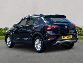 Used Volkswagen T-Roc 2024 for sale - 79852592: Photo