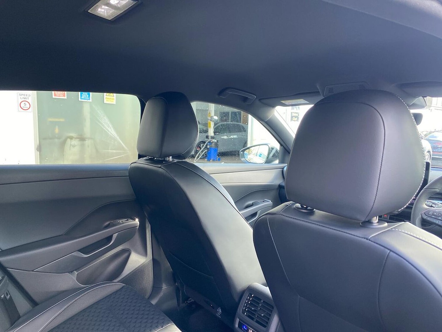 Used Volkswagen T-Roc 2026 for sale - 78194034: Photo 32