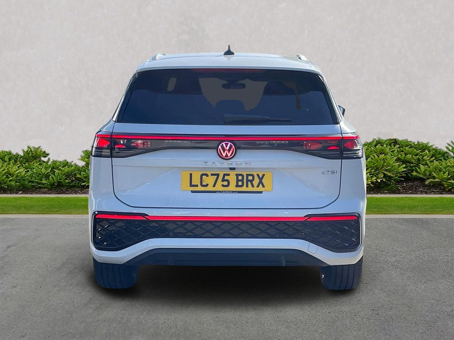 Used Volkswagen Touran 2025 for sale - 76170704: Photo 4