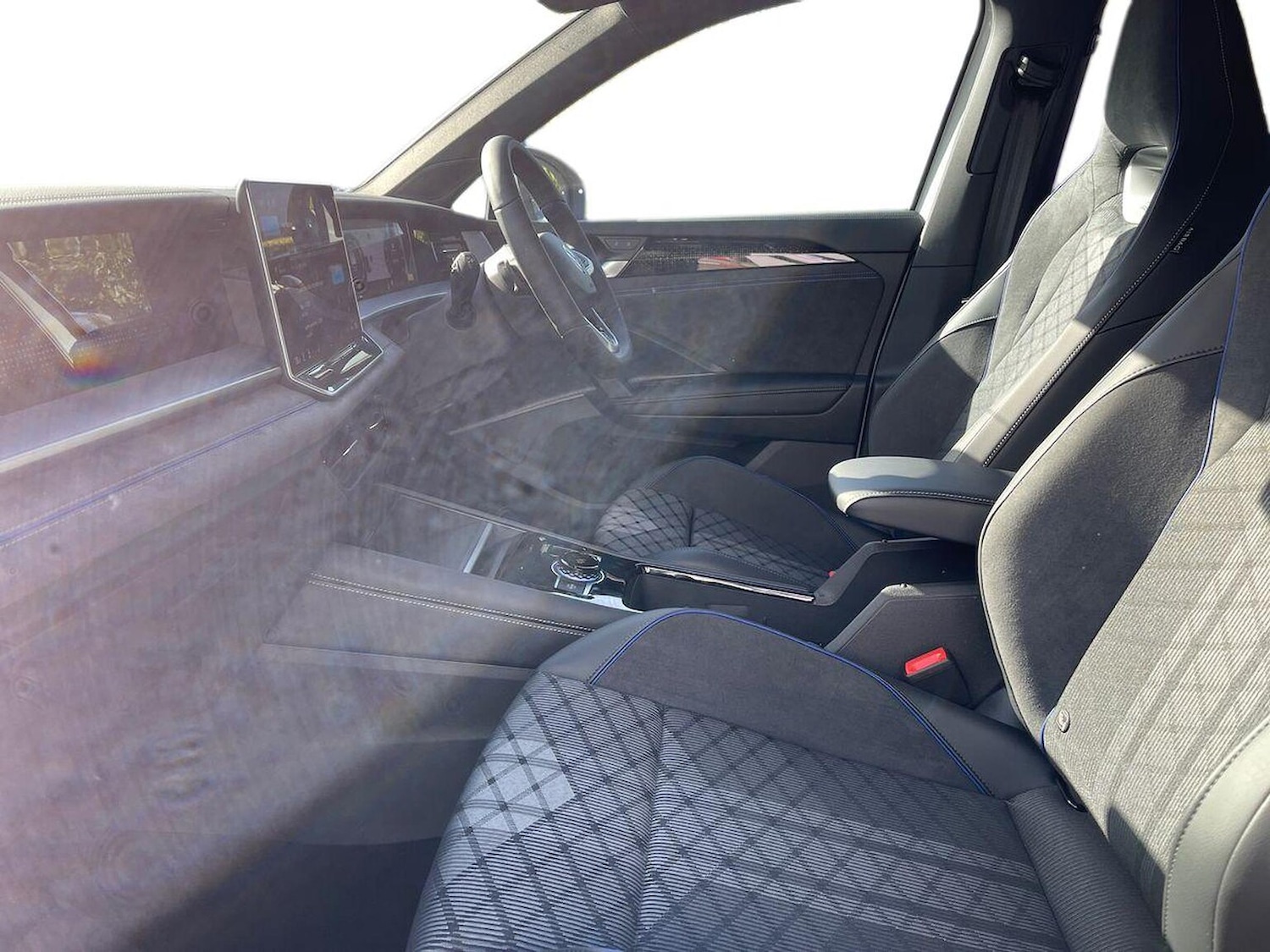 Used Volkswagen Touran 2025 for sale - 76170704: Photo 7