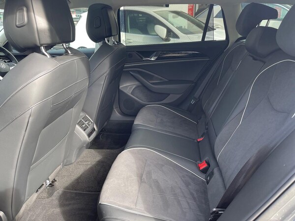 Used Volkswagen Passat 2024 for sale - 76194450: Photo 16