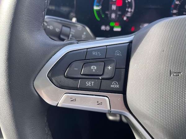 Used Volkswagen Passat 2024 for sale - 76194450: Photo 25