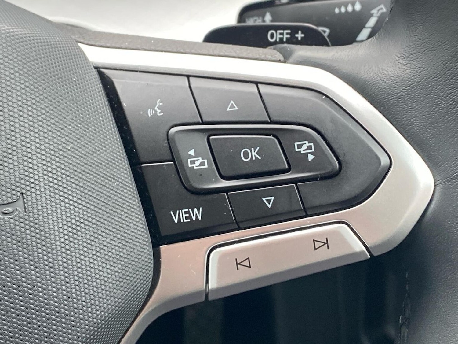 Used Volkswagen Golf 2025 for sale - 77973962: Photo 25