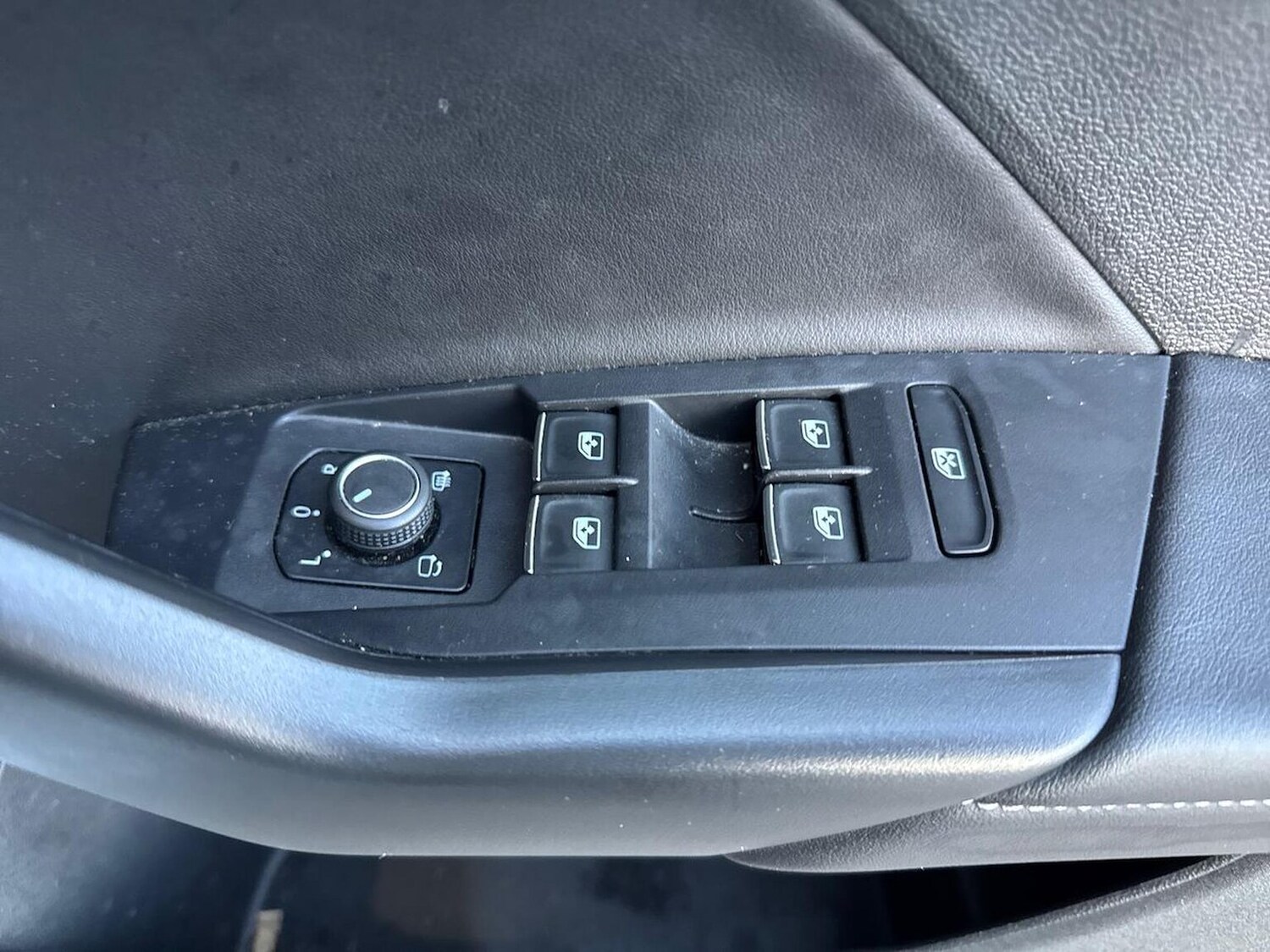 Used Volkswagen T-Cross 2024 for sale - 77056677: Photo 23